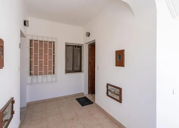 아파트 Seaside Charm Flat W/ Balcony By Hostwise 알부페이라