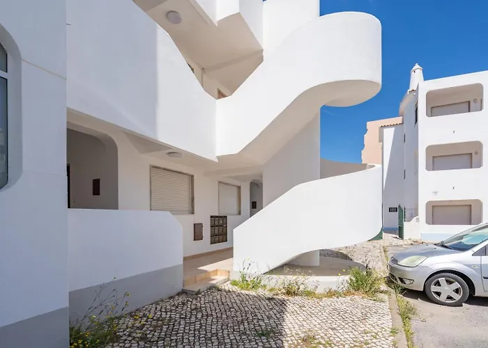 아파트 Seaside Charm Flat W/ Balcony By Hostwise 알부페이라