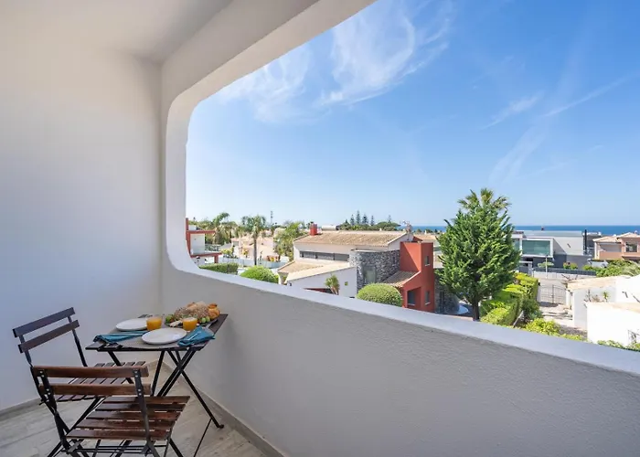 아파트 Seaside Charm Flat W/ Balcony By Hostwise